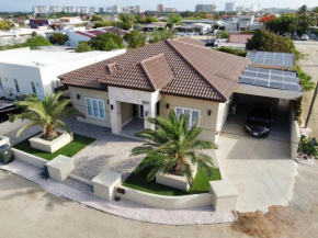 NEW *Villa Oasis*